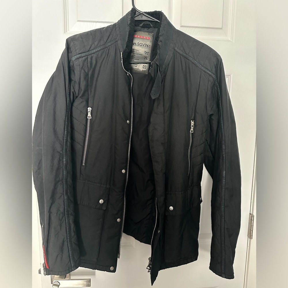 Prada Men’s jacket used but in good condition,size 52